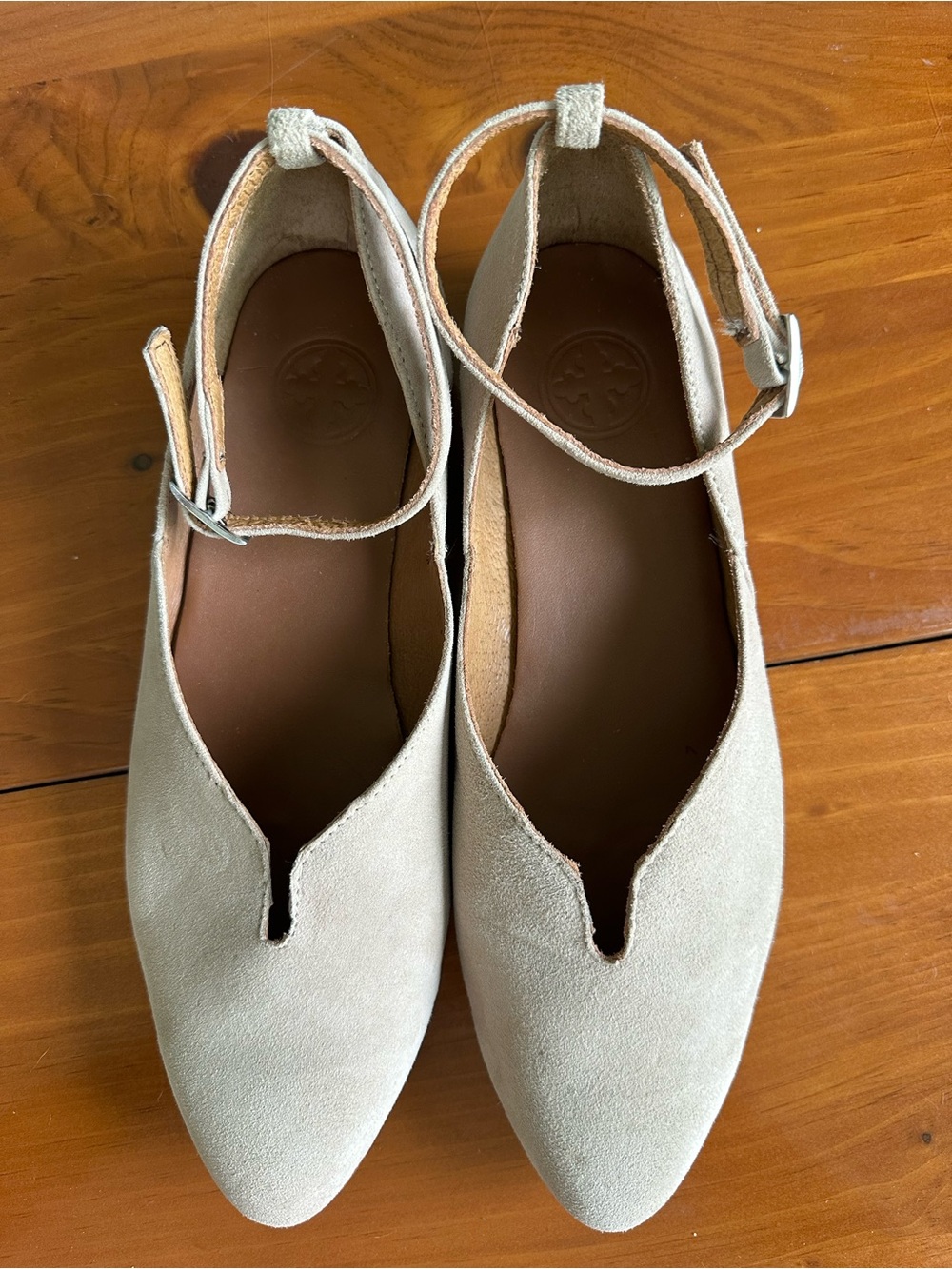 Charleston Shoe Co. ankle strap ballet flats US 9/EU 40